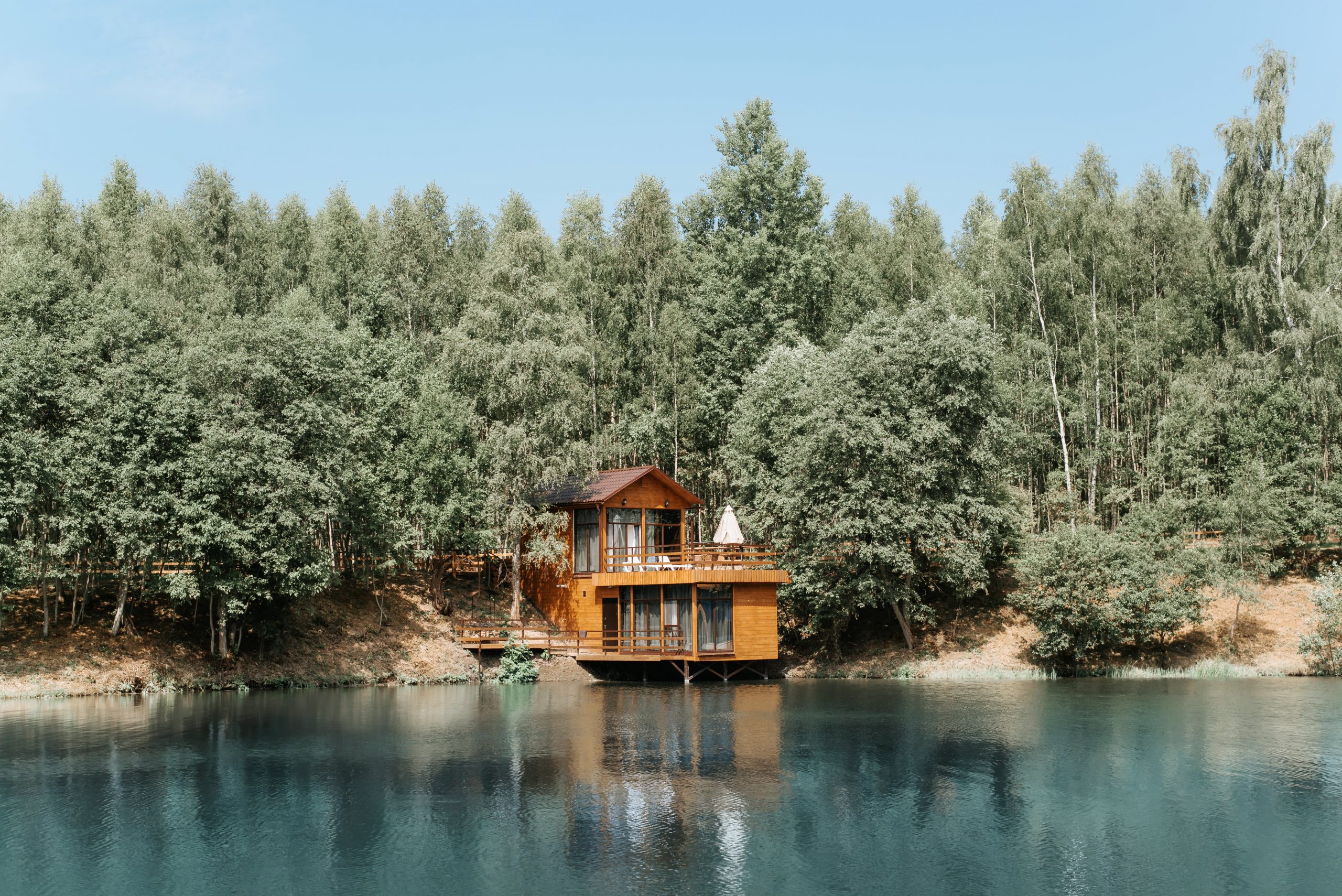 A Guide to Build a House Near Lakes